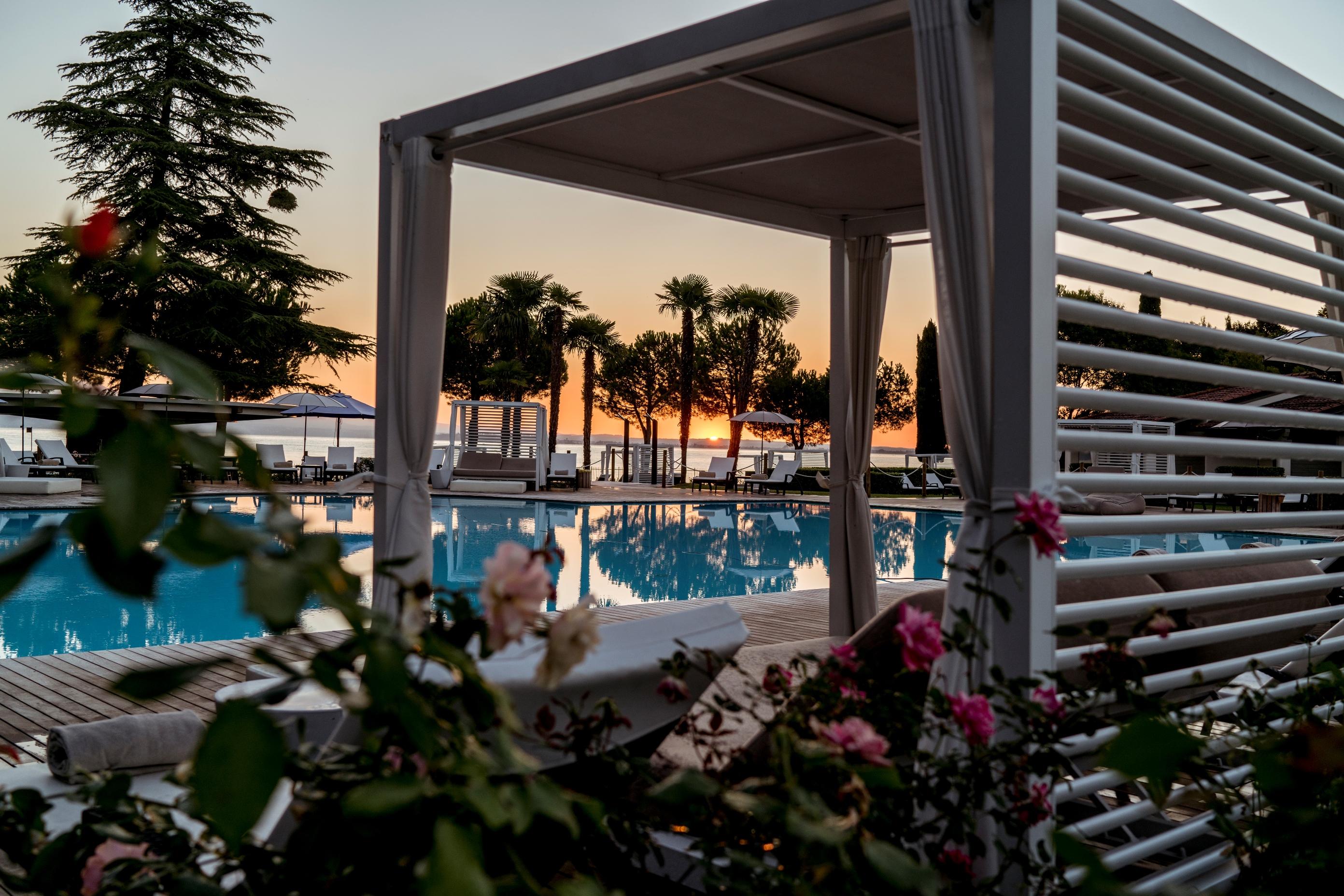 Splendido Bay Luxury Spa Resort Padenghe sul Garda Exterior photo